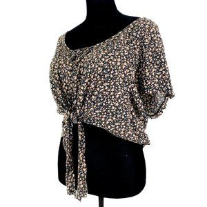 Brandy Melville Brand Women's Winged Sleeve Floral Print Crop Top OS